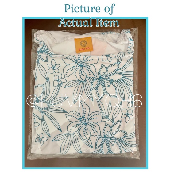 Ruby Rd Floral Top🎉HP🎉 - Picture 3 of 5